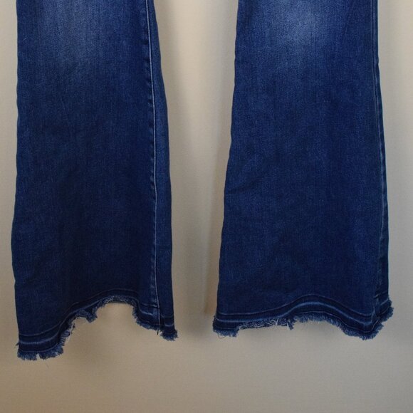 KanCan Cinthia Y2K High Rise Wide Leg Super Flare Medium Wash Denim Jeans  11/29 - Picture 3 of 9